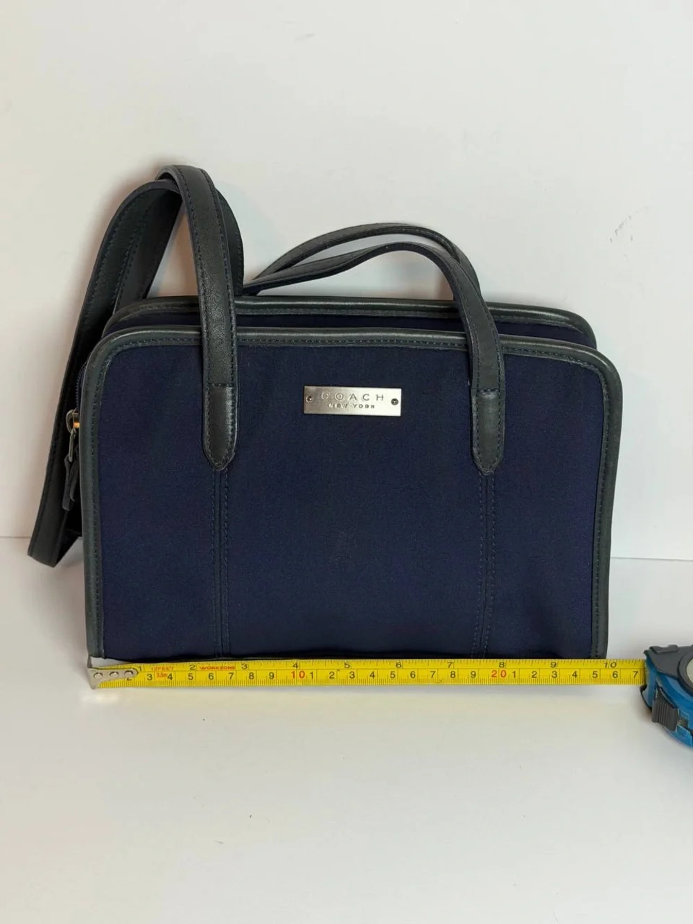 Coach Vintage 1998 Neoprene Swing Zip Shoulder Bag Navy